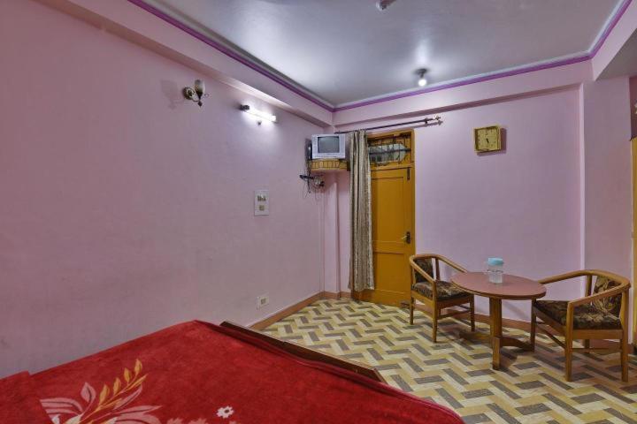 Hotel Ashish Inn Kandāghāt Екстериор снимка