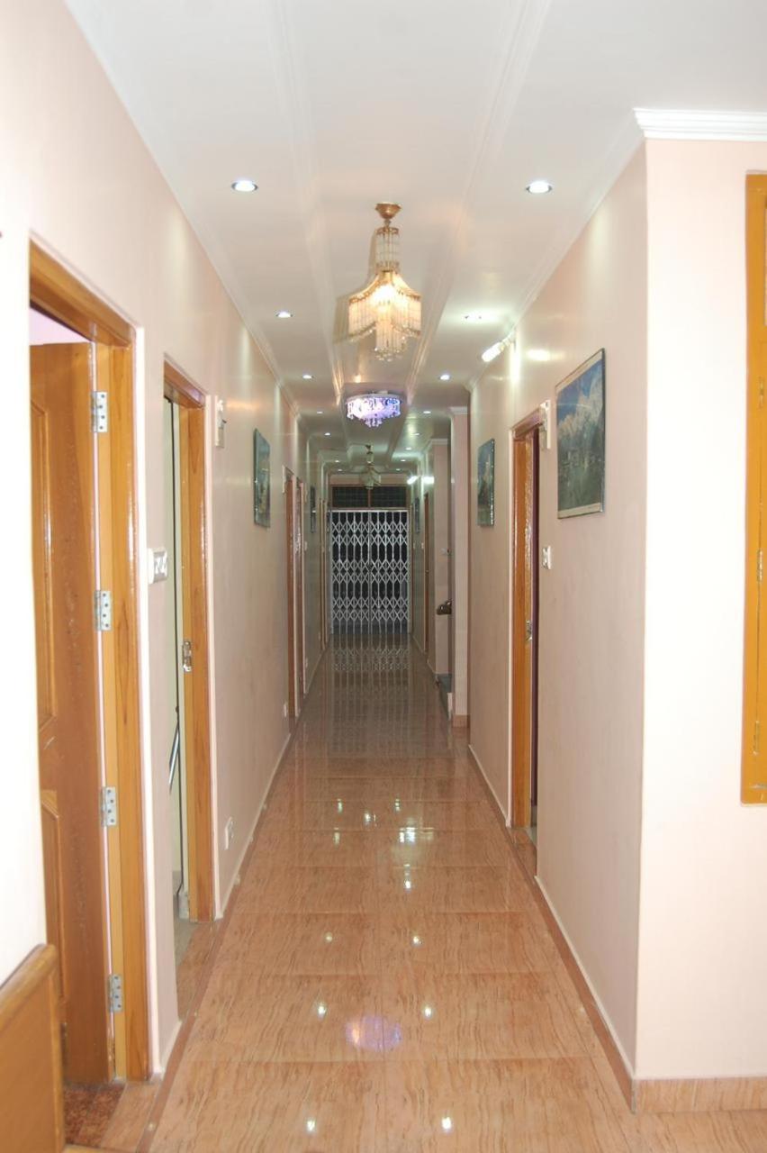 Hotel Ashish Inn Kandāghāt Екстериор снимка